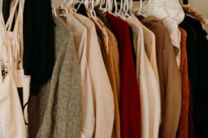 Poshmark Seller Tips: How to Make Money While Cleaning Out Your Closet